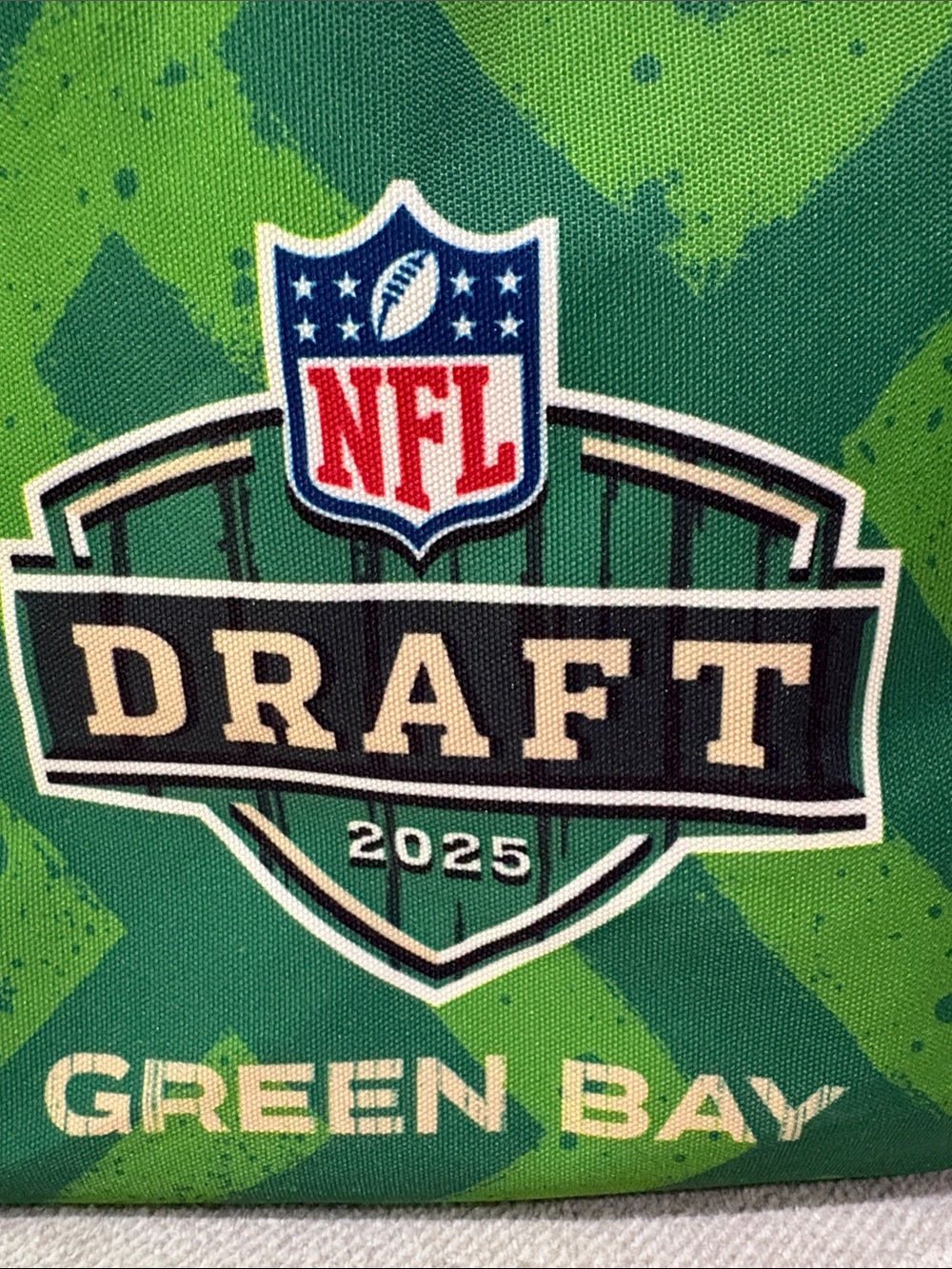 NFL Draft 2025 Green Bay Messenger Bag with Gray Shoulder Strap and Handles NEW - Picture 5 of 7